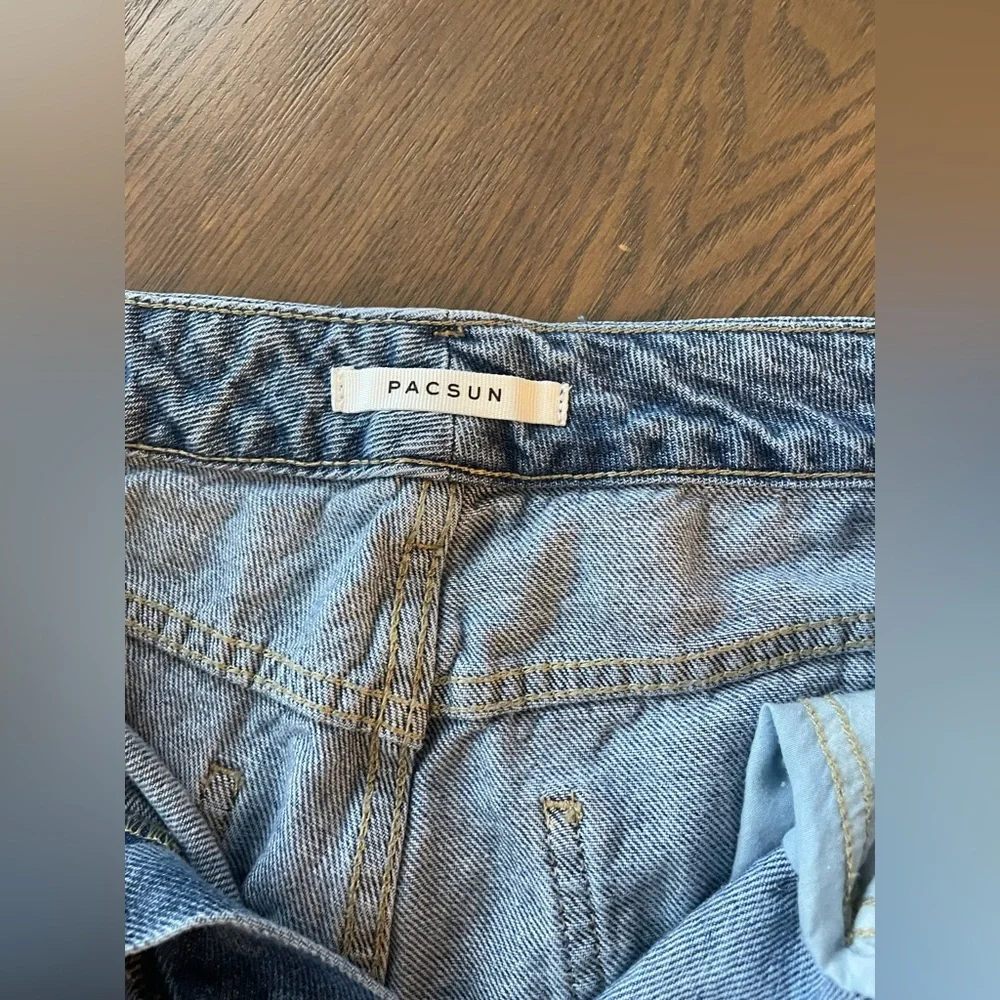 PacSun Eco Medium Blue Ripped Mom Jeans - Size 26 - Picture 6 of 7